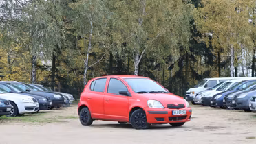 TOYOTA Yaris