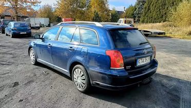 TOYOTA Avensis