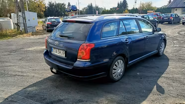 TOYOTA Avensis