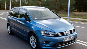 VOLKSWAGEN Golf Sportsvan