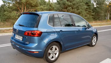 VOLKSWAGEN Golf Sportsvan