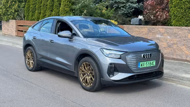 AUDI Q4 Sportback e-tron