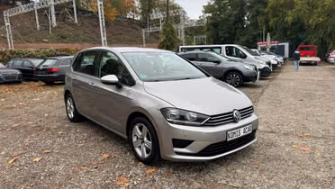 VOLKSWAGEN Golf Sportsvan