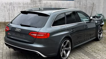 AUDI RS4 Avant