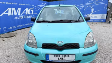 TOYOTA Yaris