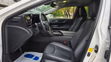 TOYOTA Mirai