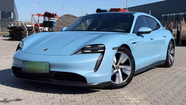 PORSCHE Taycan