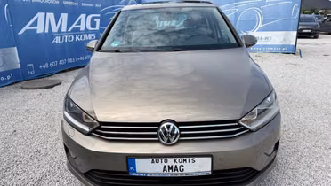 VOLKSWAGEN Golf Sportsvan