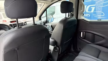 PEUGEOT Partner Van