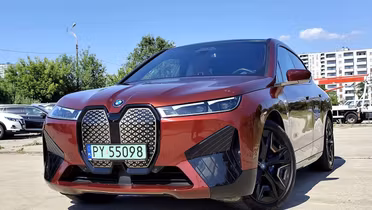 BMW iX