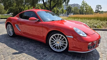 PORSCHE Cayman