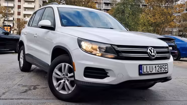 VOLKSWAGEN Tiguan