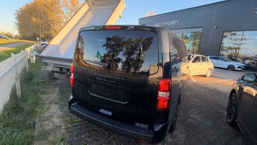 PEUGEOT Traveller