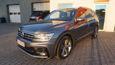 VOLKSWAGEN Tiguan