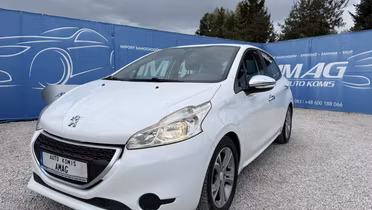PEUGEOT 208