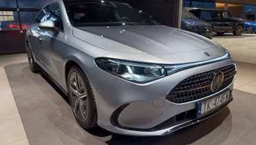 MERCEDES-BENZ CLA