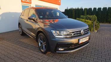 VOLKSWAGEN Tiguan