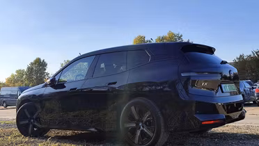 BMW iX