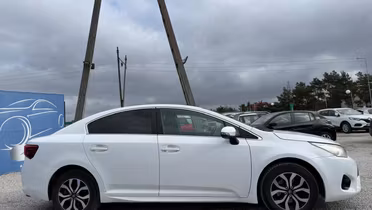 TOYOTA Avensis