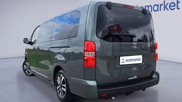 PEUGEOT Traveller