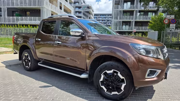 NISSAN Navara