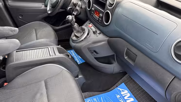 PEUGEOT Partner Van
