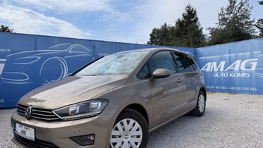 VOLKSWAGEN Golf Sportsvan