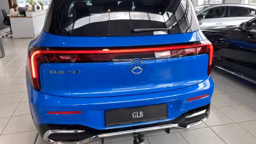 MERCEDES-BENZ GLB