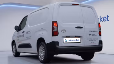 TOYOTA Proace City