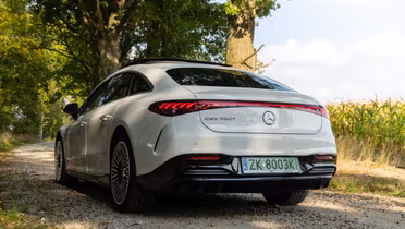 MERCEDES-BENZ EQS