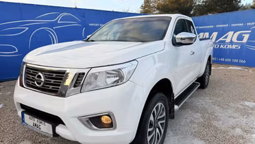 NISSAN Navara