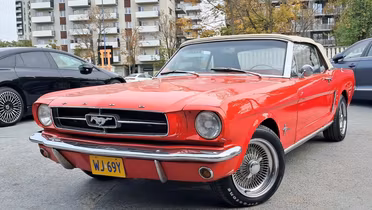 FORD Mustang