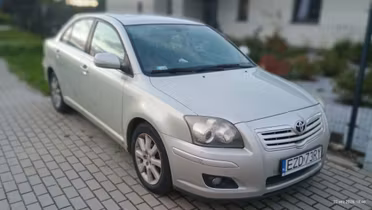 TOYOTA Avensis