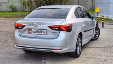 TOYOTA Avensis