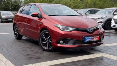 TOYOTA Auris