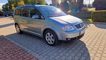 VOLKSWAGEN Touran