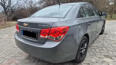 CHEVROLET Cruze