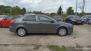 MITSUBISHI Lancer
