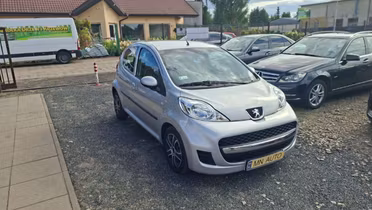 PEUGEOT 107