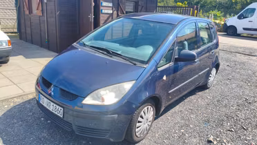 MITSUBISHI Colt