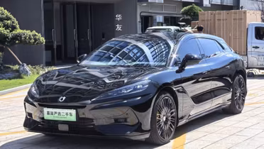 DENZA Z9 GT