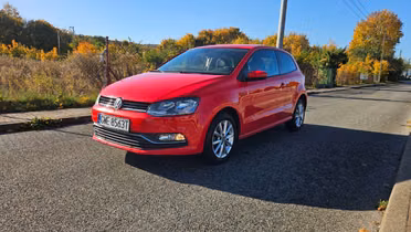VOLKSWAGEN Polo