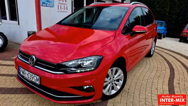 VOLKSWAGEN Golf Sportsvan