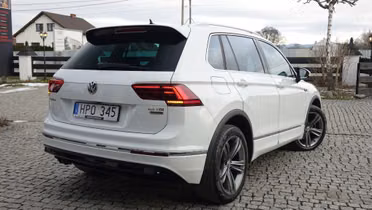 VOLKSWAGEN Tiguan