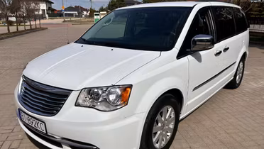 CHRYSLER Town & Country