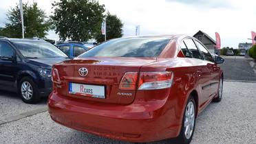 TOYOTA Avensis