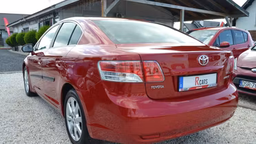 TOYOTA Avensis