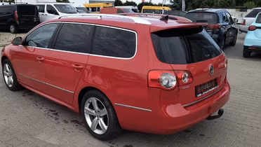 VOLKSWAGEN Passat