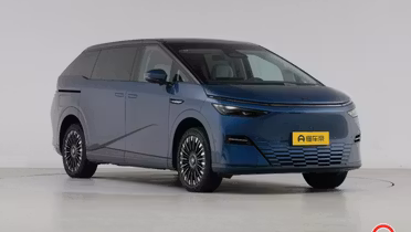 XPENG G9