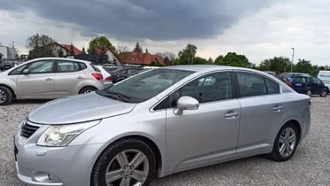 TOYOTA Avensis